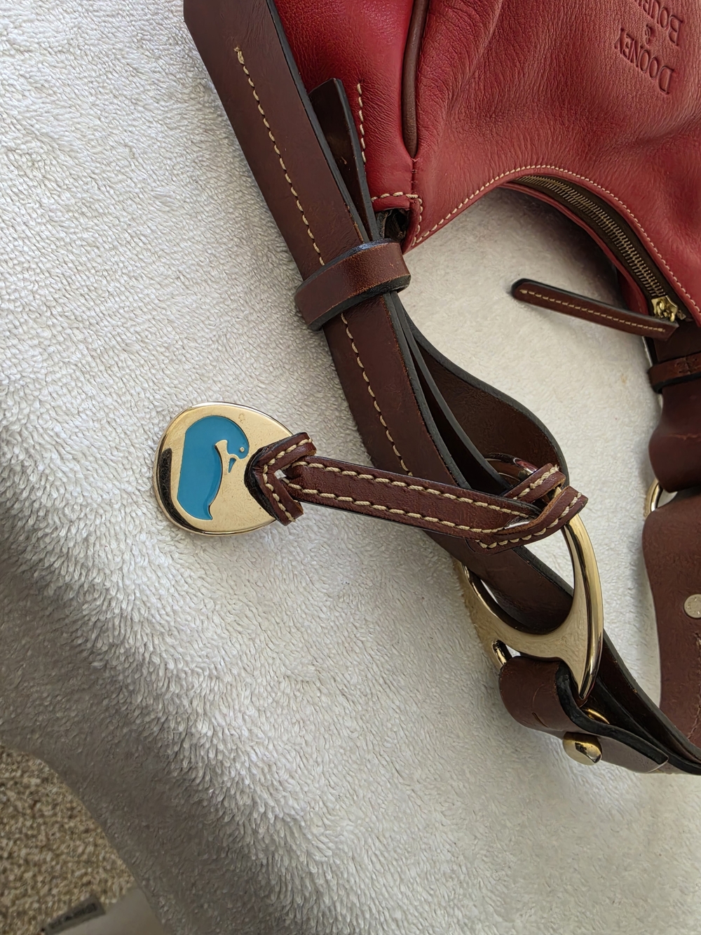 Dooney & Bourke 1975 Red Leather Shoulder Bag - Picture 5 of 11